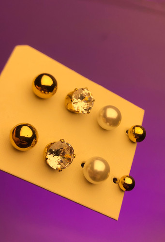 گوشواره پینترستی مرواریدی کریستالی ۴تایی|گوشواره پکی ارزان🎀پک گوشواره مروارید طلایی و سفید |اکسسوری پکی|پک گوشواره ۳۰ تومنی|گوشواره ترند سنگ zirconia