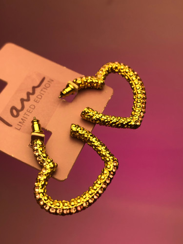 گوشواره قلبی درخشان|گوشواره کیوت دخترونه،گوشواره قلب پرنسسی،گوشواره شیک ،کادو تولد