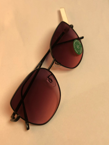 عینک آفتابی زنانه شیشه رنگی اصلی اورجینال خارجی بارکد دار|عینک آفتابی uv 400 اورجینال پلاریزه|عینک آفتابی اصلی اروپایی برند|عینک استوک اروپایی فریم مشکی