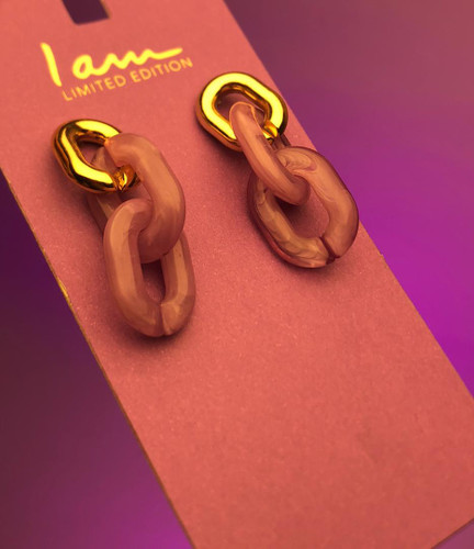 گوشواره بنفش طلایی،گوشواره کارتیر بنفش|گوشواره آویز کارتیر|گوشواره ترند،هدیه تولدخاص،گوشواره آبرنگی بنفش،گوشواره پینترستی کیوت